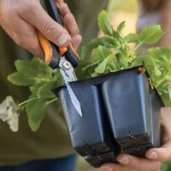 Fiskars® Multi-Snip Pruner -Gardening Series Store 33964 2